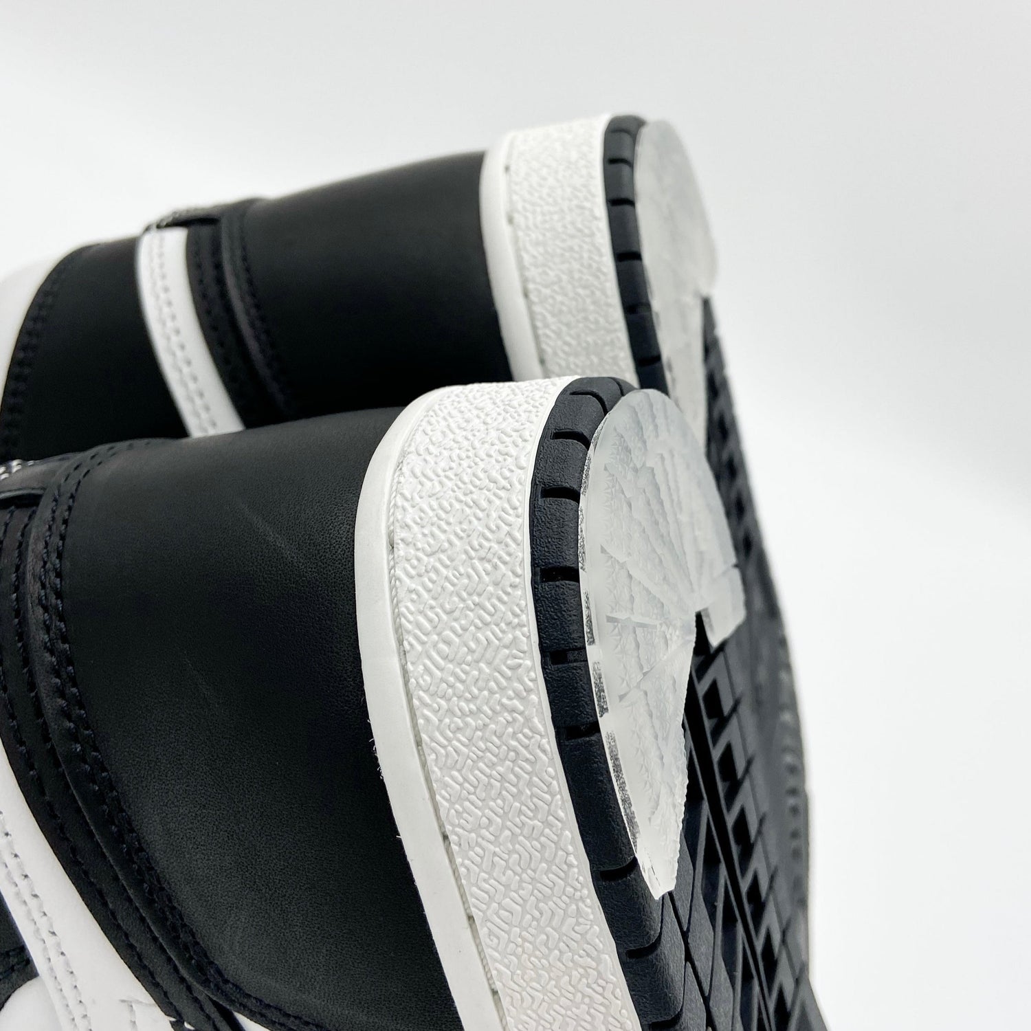 スニーカー用透明ヒールプロテクター